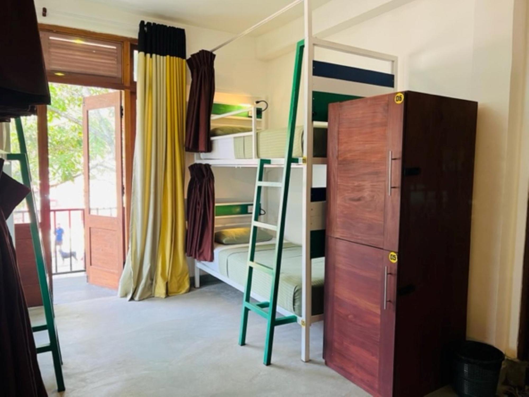 Downtown Hostels إيلا المظهر الخارجي الصورة
