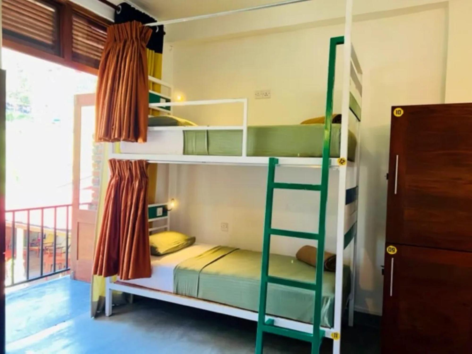 Downtown Hostels إيلا المظهر الخارجي الصورة