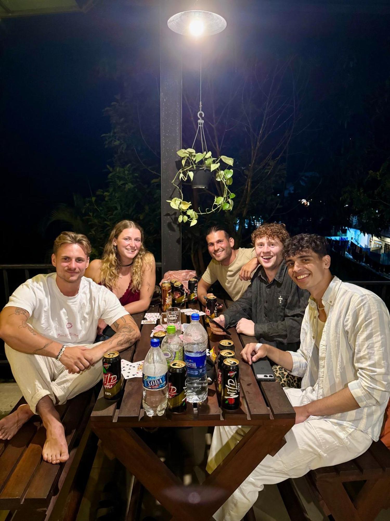 Downtown Hostels إيلا المظهر الخارجي الصورة